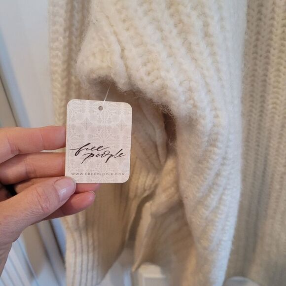 **SOLD**  - Picture 9 of 16